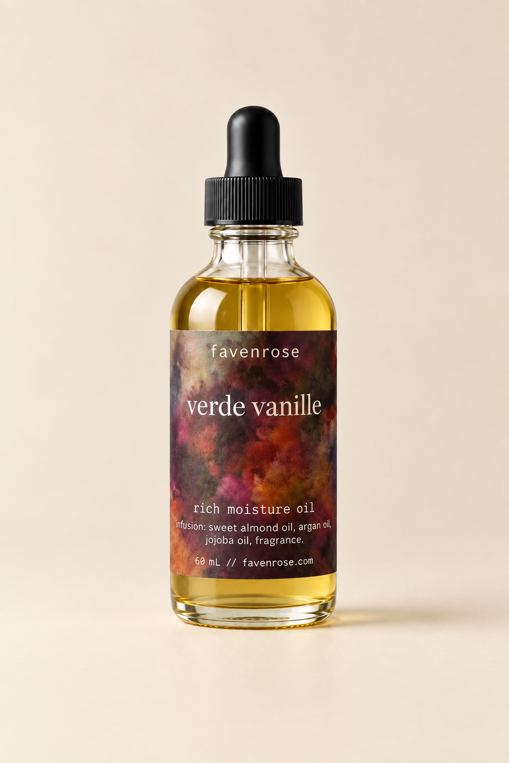 Verde Vanille Rich Moisture Oil with warm ivory background